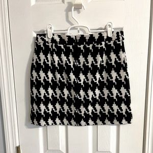 Black and white Ivy Jane mini skirt 4